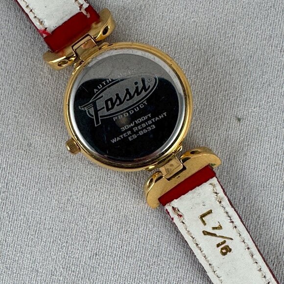 Vintage Fossil T Lug Moon phase Watch with Gold Bezel and Stainless Steel Back - Picture 5 of 8